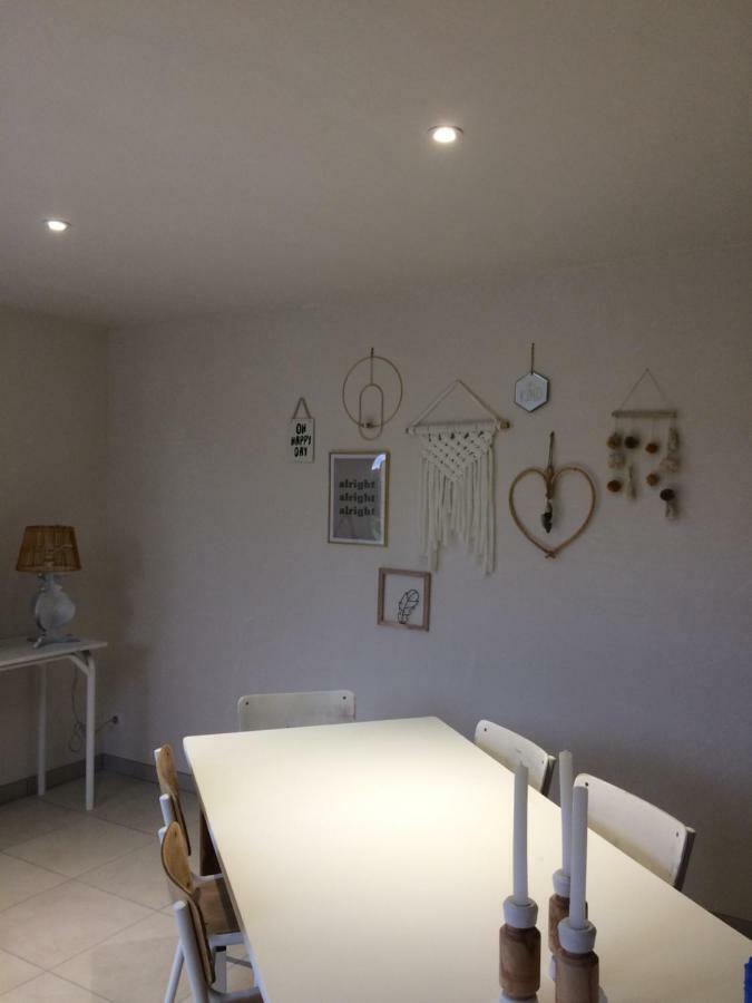 Le Petit Monty Gite Cote Jardin Saint-Malo-du-Bois Exterior photo